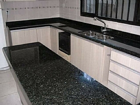 Özel Tasarım Granit Mutfak Tezgahı Uygulamaları