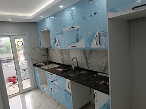 Modern mutfak tasarımlarında kuvars tezgah uygulamaları